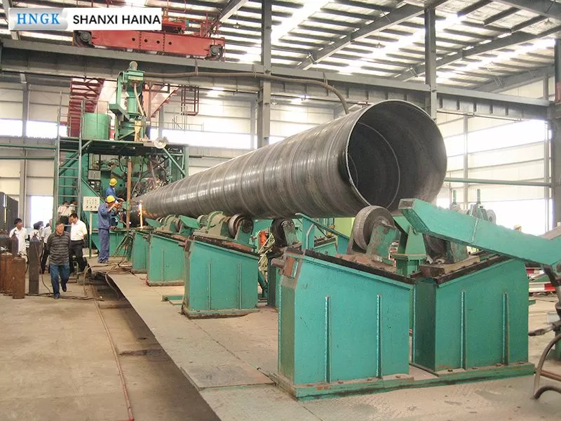 Linha de Fabricação de Tubos Soldados com Costura Helicoidal tipo "Balanço Dianteiro"