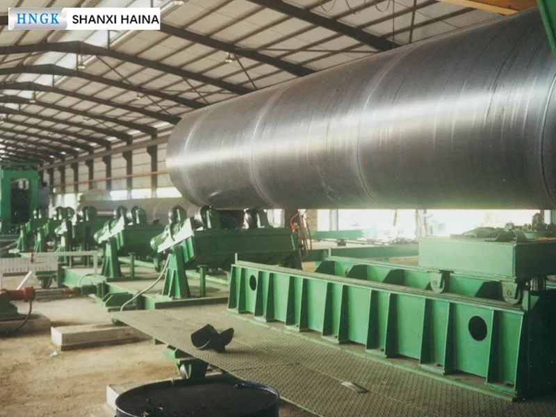 Linha de Fabricação de Tubos Soldados com Costura Helicoidal tipo "Balanço Dianteiro"